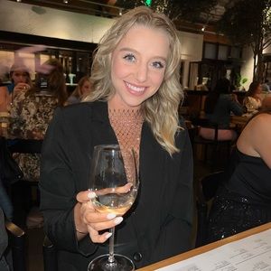 Meet your Posher, Justine